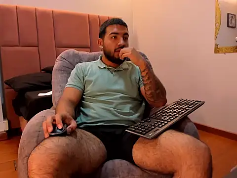 Massimo_Moretti Chat XXX live