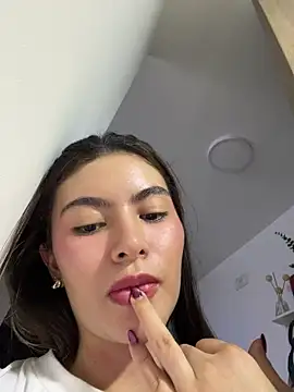 Your_Honeey Chat XXX live