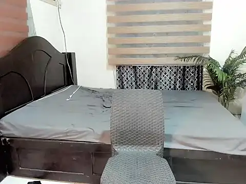 XXX chat uživo modela kendra_cake69