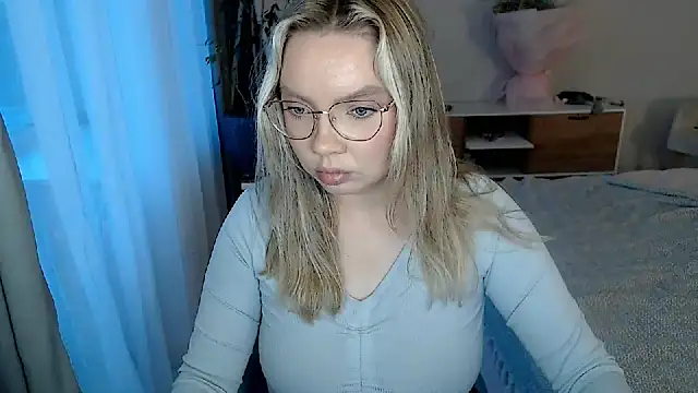 PolinaXXXXXJones XXX чат на живо