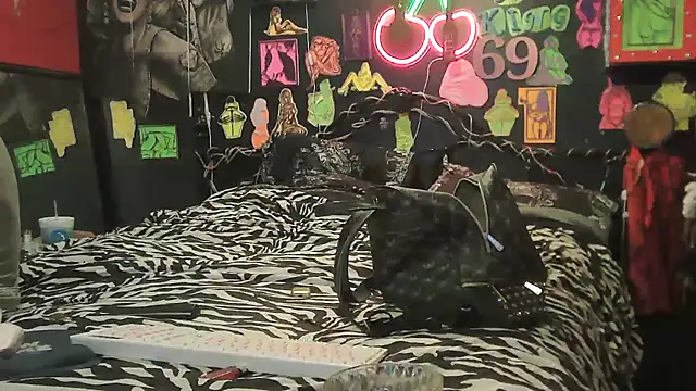 Splash_Queen420's Live XXX Chat