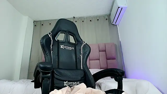 _aurora_evans_'s Live XXX Chat