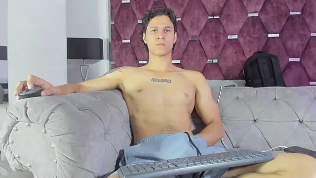 TonyBenedetti's Webcam Show