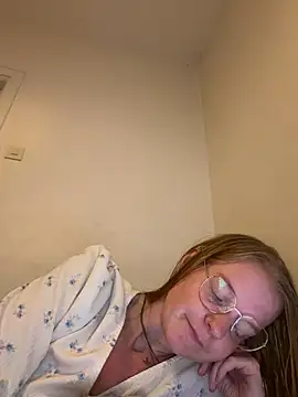 jannis1992 Adlı Modelin Canlı XXX Sohbeti