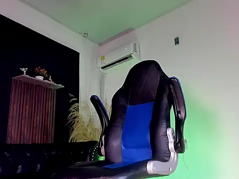 TitoBell Live XXX Chat