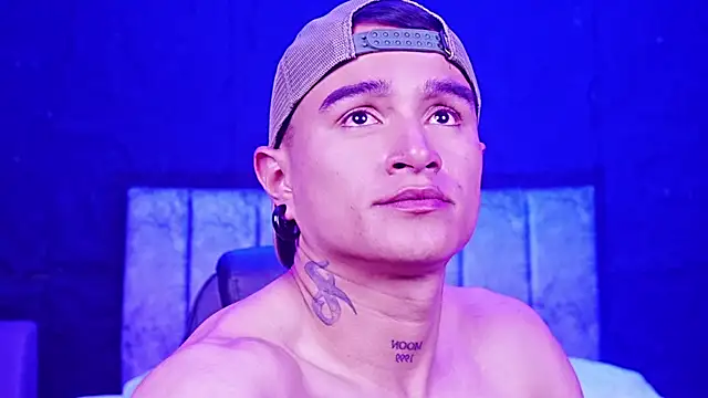 แชท XXX สดของ LiamDeep