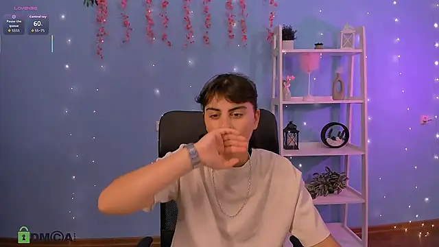 Онлайн чат XXX lyra_desire