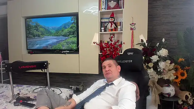 SpartacusDaddy48 Live XXX Chat