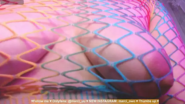 Marci_owo Chat XXX in diretta