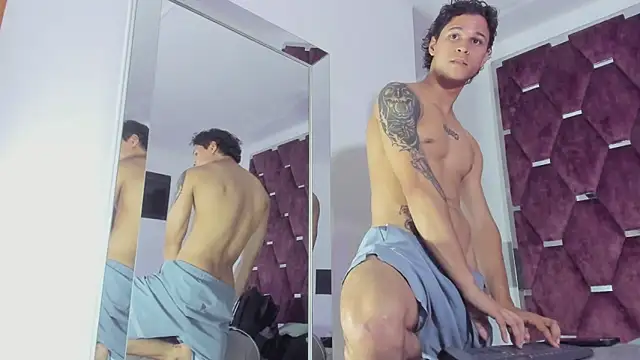 TonyBenedetti Show Webcam