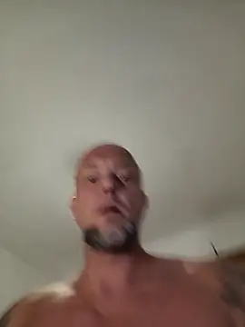HornyDaddyMuscle's Webcam Show
