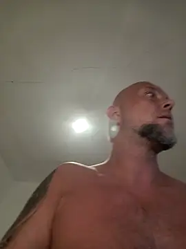 HornyDaddyMuscle – Kamerová šou