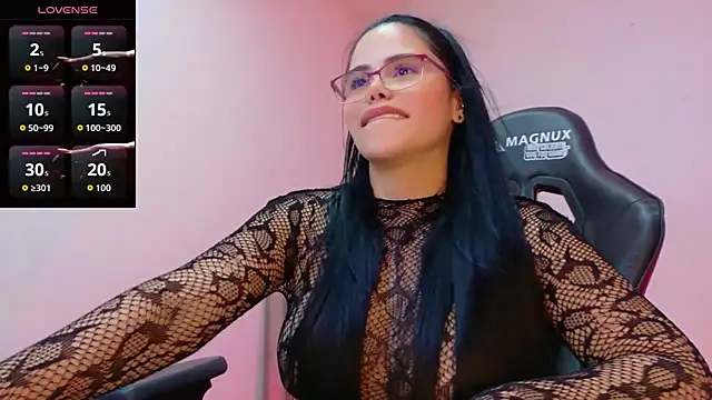 Živý XXX chat lararoberts_