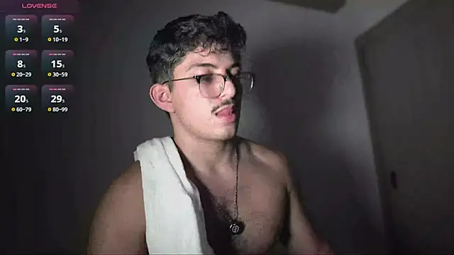 simoon_01 XXX чат на живо