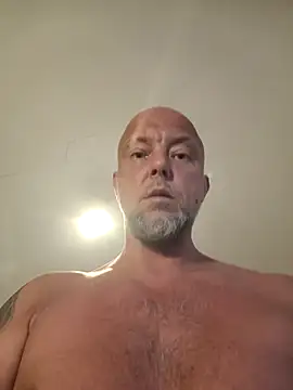 HornyDaddyMuscle Show in webcam