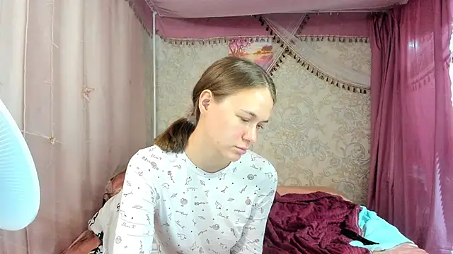 leila_bambi_n Live XXX chat
