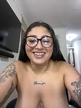 croftsmila's Live XXX Chat