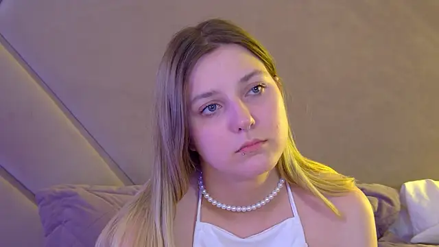 TinnaBurtonn Live XXX chat
