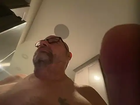 13B_MasterGunner Show in webcam
