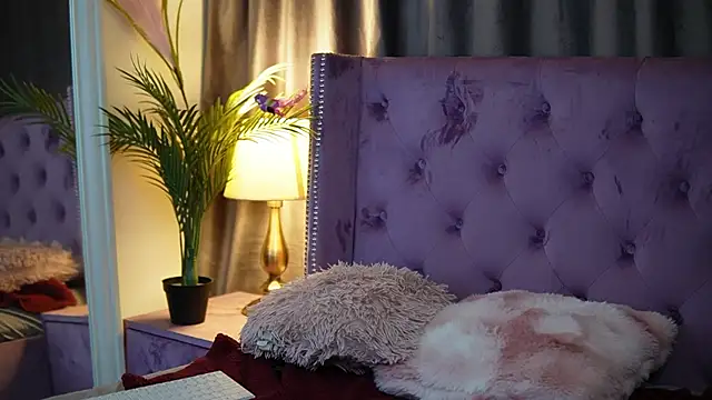 Онлайн чат XXX SaraiAngel