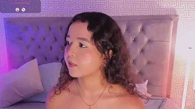 แชท XXX สดของ Evaa_Lunna_
