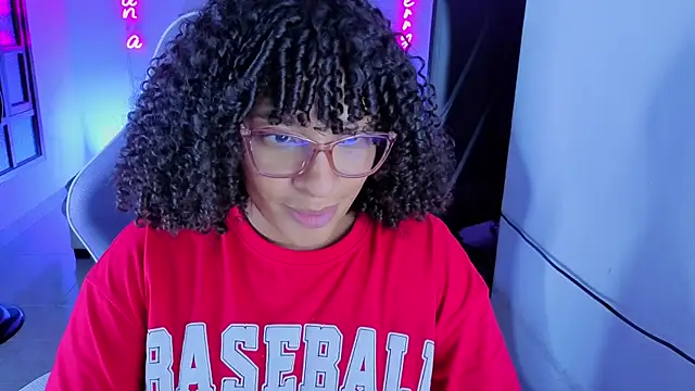 Chat +18 de DannaBerry ao vivo