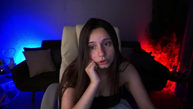 TinyNatalie Chat XXX live