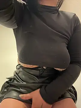 Chat +18 de Rae_Lil_White ao vivo