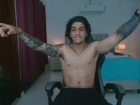 Mrbig_maximo élő XXX-chatje