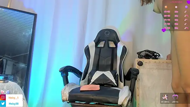 XXX chat uživo modela Heicy_