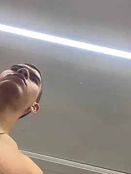 Sebastian_Vega XXX чат на живо