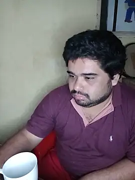 TUAMIGOLH live XXX chat