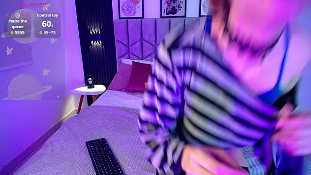 venus_999 Adlı Modelin Web Kamerası Şovu
