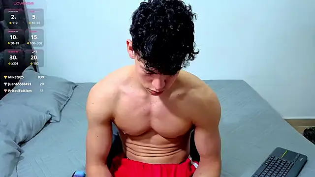 Luke_Muscle live XXX chat