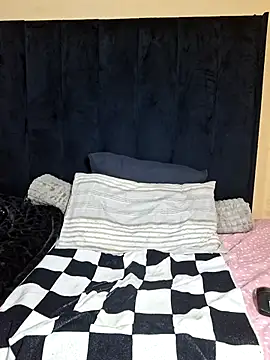 Freaky_CardiXXn Webbikameraesitys