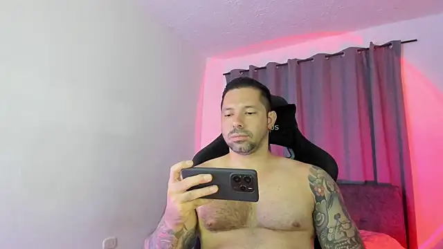 Chat +18 de Pierre_Vidal ao vivo