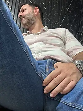 Hairy_Dad86's Live XXX Chat