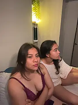 XXX chat uživo modela Poli_amor2025