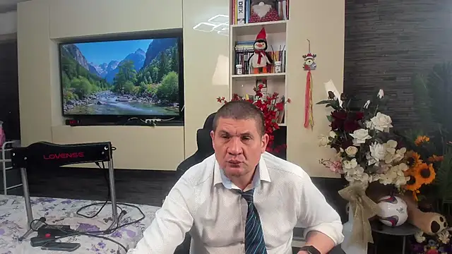 SpartacusDaddy48 Chat XXX live