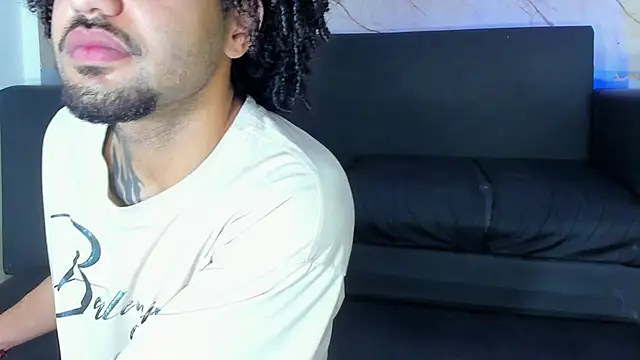 Chat +18 de Angelo_Blessed ao vivo