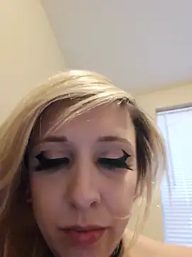 Онлайн чат XXX AmethystFoxx