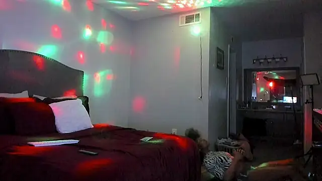 yiauana – webcam-show