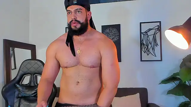Justin_kingX7 élő XXX-chatje