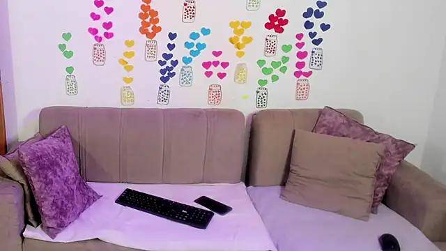 MiaYMolly 现场XXX聊天