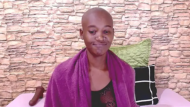 XXX chat uživo modela EbonyOlive69