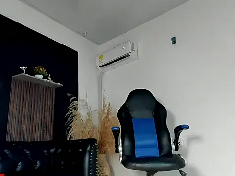 TitoBell Show in webcam