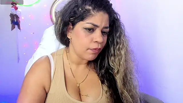 Chat XXX en directo de Mavlatin22