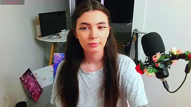 peachyness Adlı Modelin Canlı XXX Sohbeti