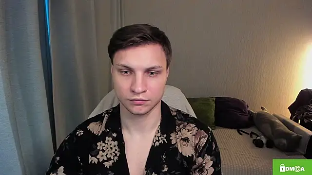 handsome_guy01 élő XXX-chatje
