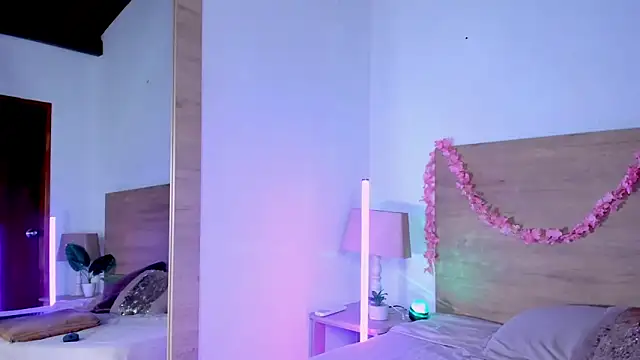 LaraRous – Naživo XXX chat